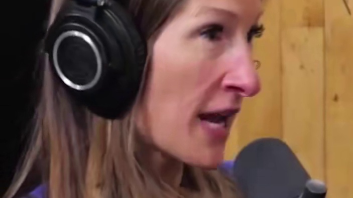 布莱恩肖每天吃掉多少个鸡蛋？ 体重近400斤的大力士每天蛋白质摄入量惊人#布莱恩肖#大力士#健身房那