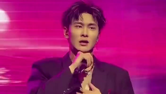 当音乐响起，当林昭良登场，整个青岛都将沉浸在音乐的热浪中。8月30日，「AIOZ≠林昭良」2025新