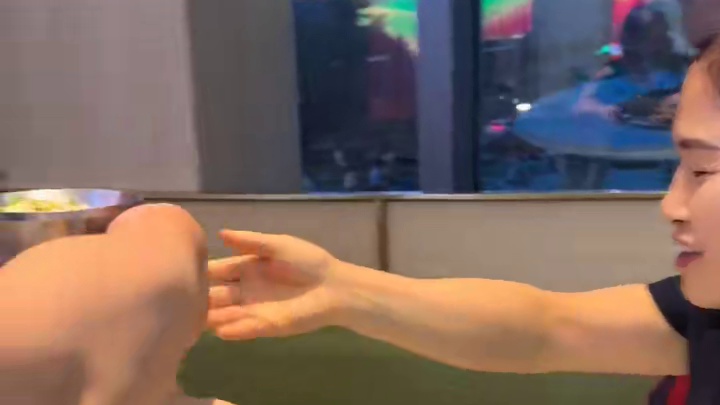 要善良，要勇敢，要独立，要懂得感恩，要像小星星一样努力发光又可爱，愿你一生都被爱，生日快乐我的宝贝。