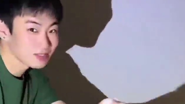 手影手指舞混搭《好汉歌》，舞出了武侠大片即视感！