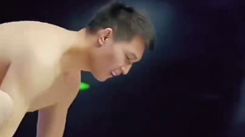 中国擂台发生了一起惨案，吓得医护用担架拉往医院抢救！