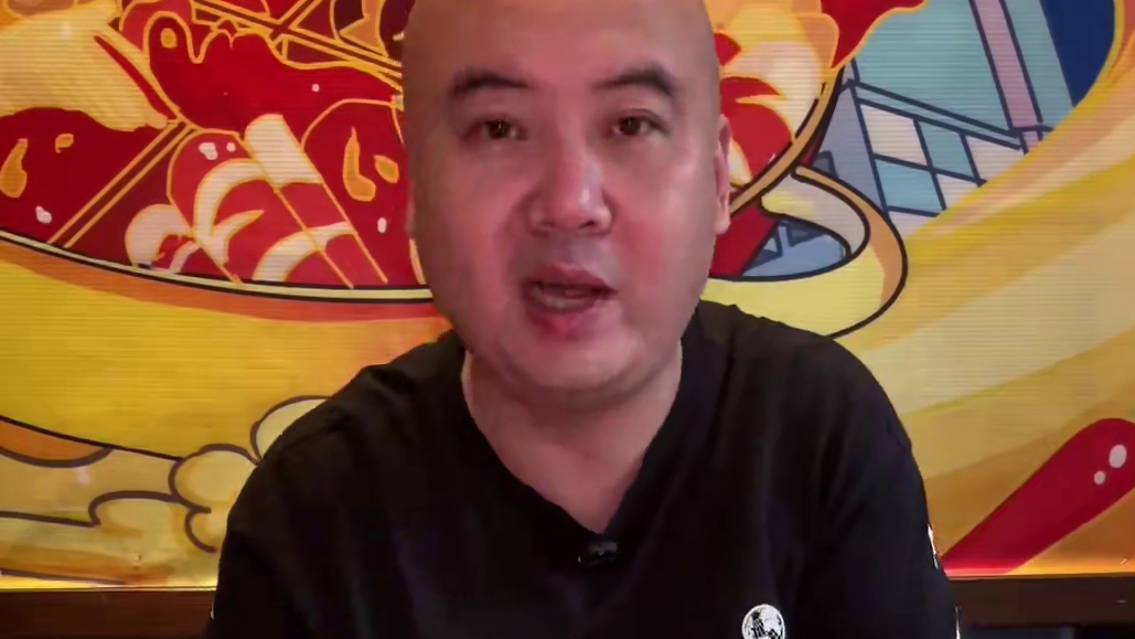 重庆26年老品牌，麻辣很到位 #为了这个美食特意去了一趟重庆#秦妈火锅#秦妈火锅承载记忆中的味道#妈