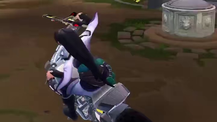 奶妈骑鬼火带熊二去镇上买爆能器