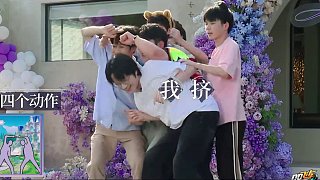 一組你爭我搶，不惜一切手段，甚至“打架”？！另一組竟然歲月靜好，甜蜜到疑似“戀綜”？！
這對嗎？這可