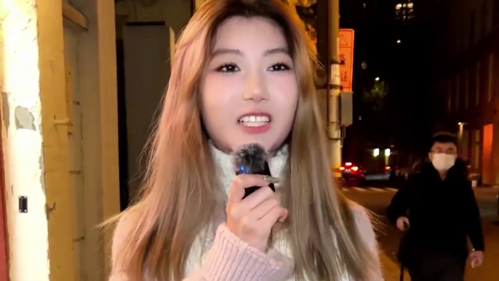 可爱甜美小姐姐，带上面具可以luo奔