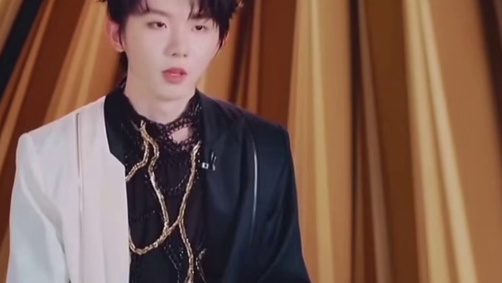 太幽默了！这期歌手贴脸开大马嘉祺难听热搜！看把哥哥整的都笑不出来了