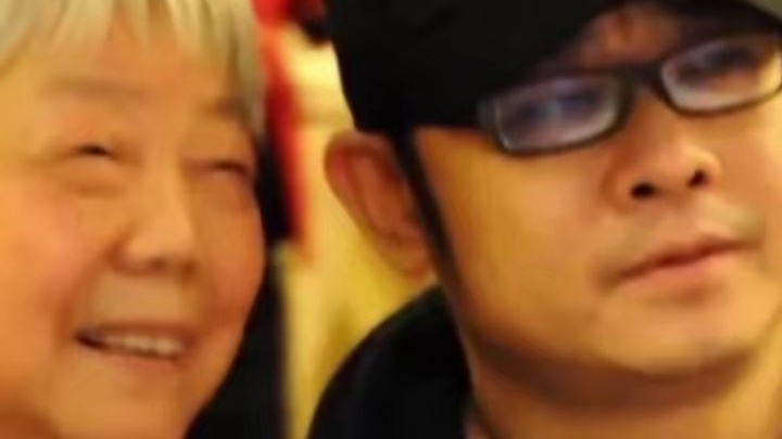 明星背后的故事~