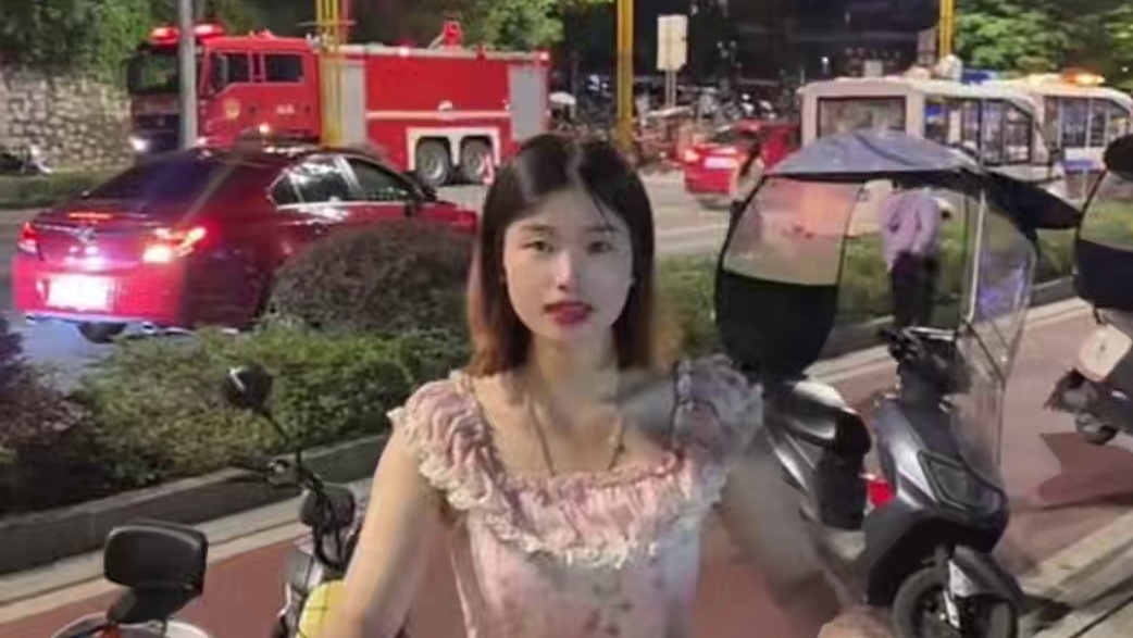 所以我们00后的出路在哪里#00后 #摆摊 #打工 #社会百态