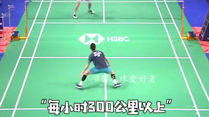 被羽毛球击中到底有疼，如果躲不掉就只能听天由命了。 #羽毛球