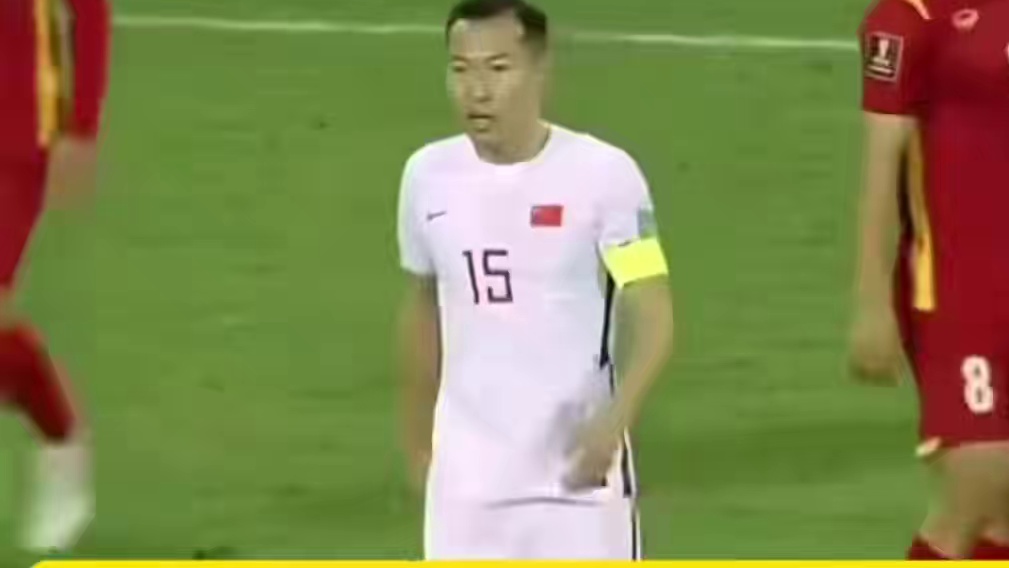 这脚优秀的凌空抽射。