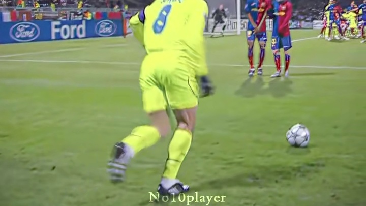 任意球当点球踢的男人#足球