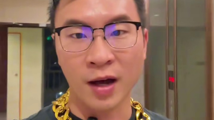 这个暑假都去冲世嘉都市乐园啊，100出头畅玩就算了，还有穿越火线和潮玩馆！#广州钧明欢乐世界 #暑假