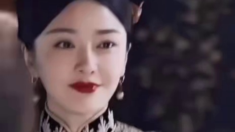 旗袍的美在她们身上展现得淋漓尽致