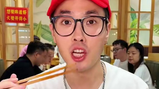 这家在昭觉寺开了9年重庆老火锅，口碑一如既往的好！服务热情，菜品性价比高，赶紧来试试#社区火锅 #成