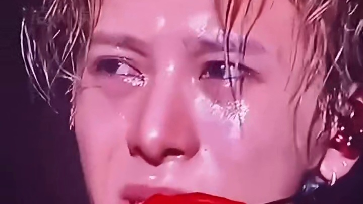 为何王嘉尔抑郁整整一年？借出收入40%却遭背刺，朋友背叛成他一生的潮湿 #王嘉尔  #抑郁症  #王