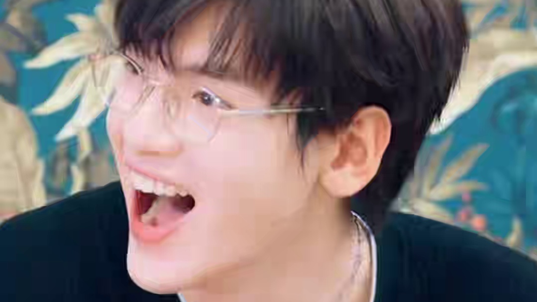 在中餐厅里总会有人治黄晓明的 #中餐厅#王俊凯#黄晓明#赵丽颖#娱乐评论大赏