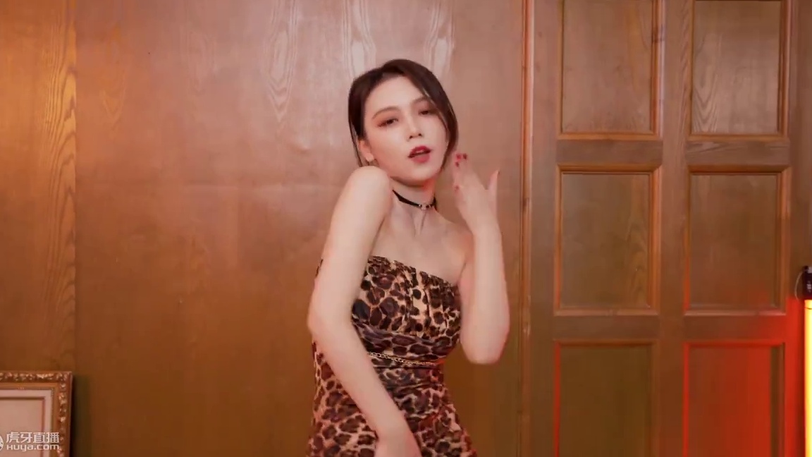 【兔妹妹】Abracadabra扭胯舞 是你喜欢的豹纹嘛？