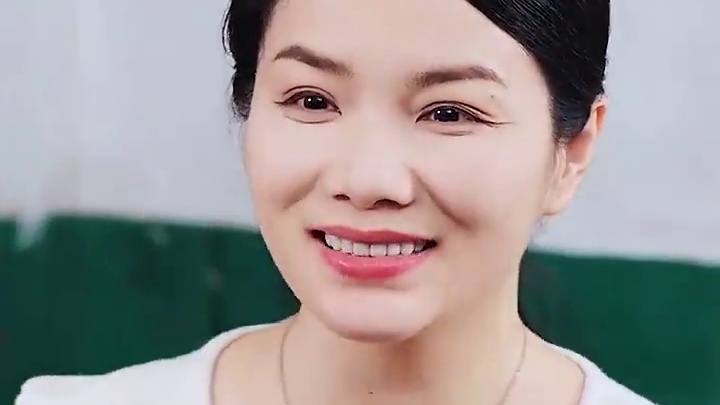 追妻成功后，他亮出了底牌短剧精彩后续
追妻成功后，他亮出了底牌
追妻成功后，他亮出了底牌网剧
追妻成