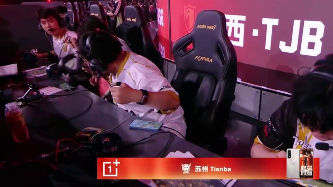 『2025PEL夏季赛•吃鸡时刻』士气大涨！拿下首鸡！我们回来了！！#天霸夏季赛首鸡 #和平精英
