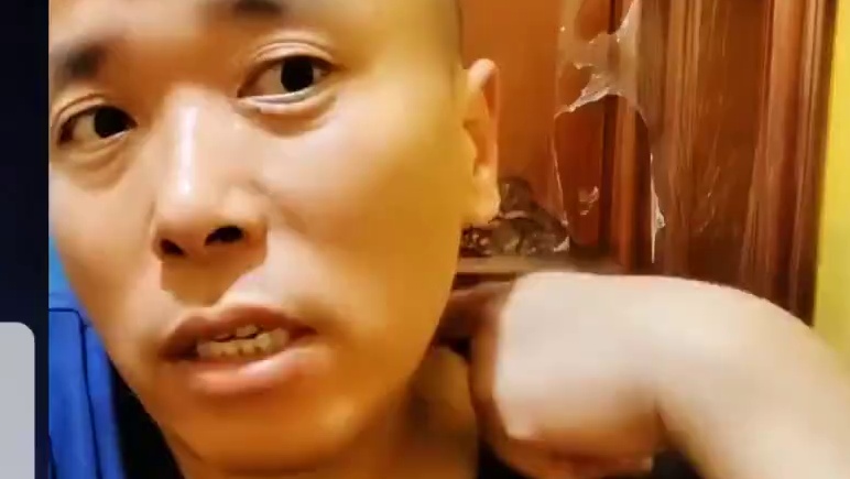 云深不知梦这个动漫第一集就是狠拽我夸它绝对比违心但是第二集开始出的问题了它脸盲让我感觉眼盲而且很严重