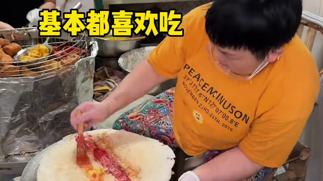 街头偶遇春饼，12一个好厚实！