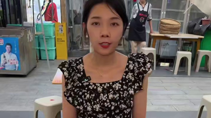 眉山69块9就能吃12个菜的火锅来了。还包锅底油碟太划算了。#美食推荐 #美食探店 #火锅