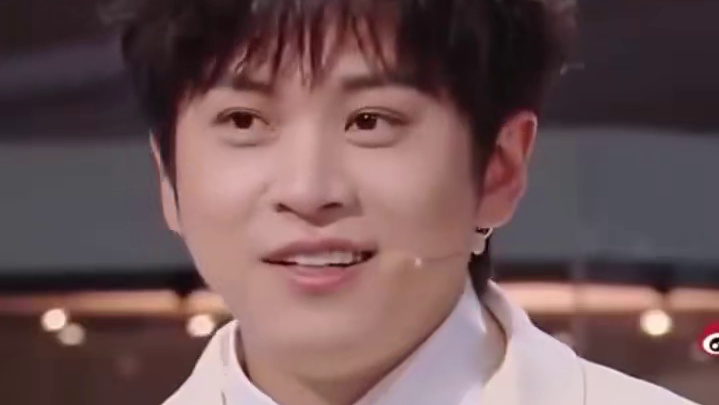 武艺张嘴就是梗