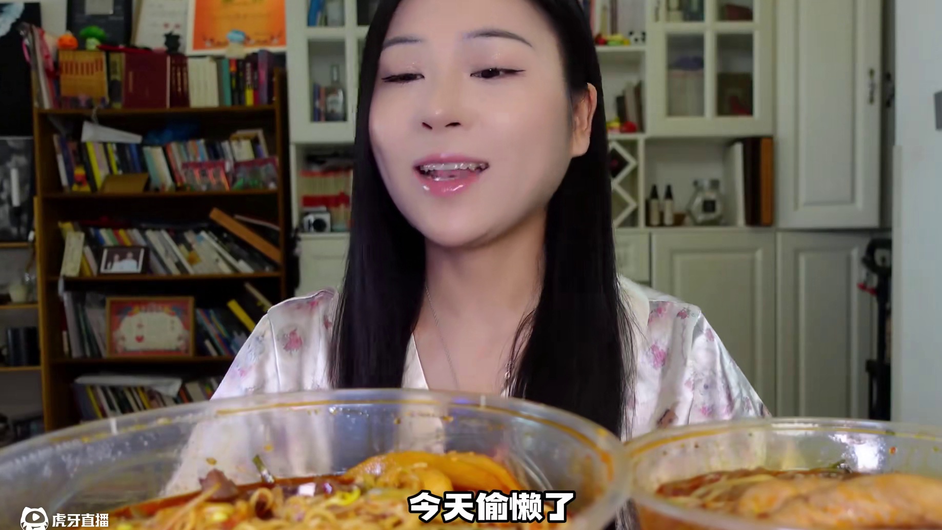 宅家外卖局—爆辣冒菜盖10个肥肠节子！肥肠个个爆汁儿 #冒菜 #肥肠节子 #肥肠粉 #美食