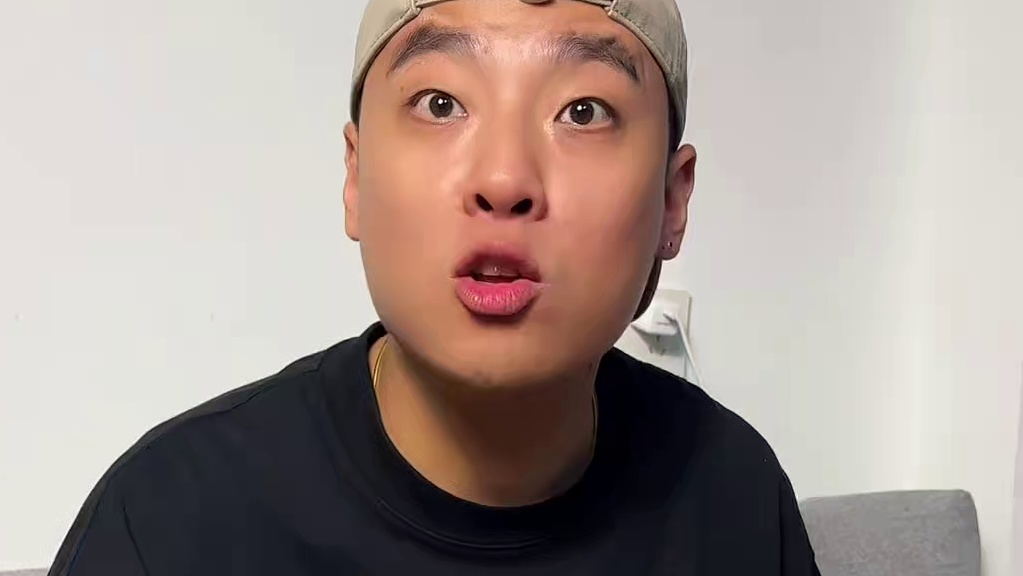 这是一道融合了印度和日本元素的ai料理。#ai美食 #大伟投食