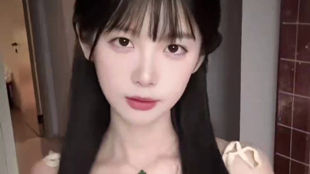 左手还是右手呢？
#DOTA2 #刀塔 #刀塔春华正茂 #双生抉择进行曲