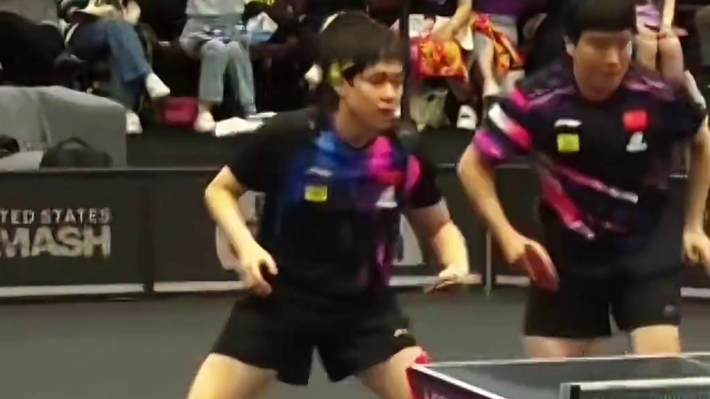 王楚钦梁靖崑3-1击败对手，晋级男双8强！