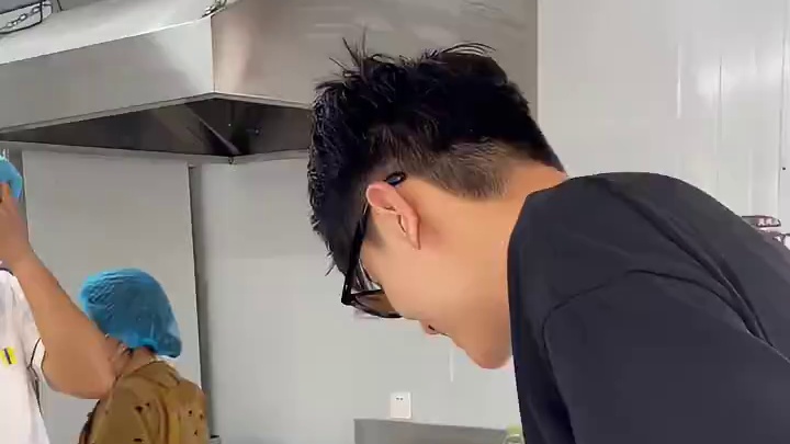 你们都吃早饭了吗！？没吃的赶紧给我去吃！！#徐州煎包 #辣汤 #早餐店 #吃饱再减肥