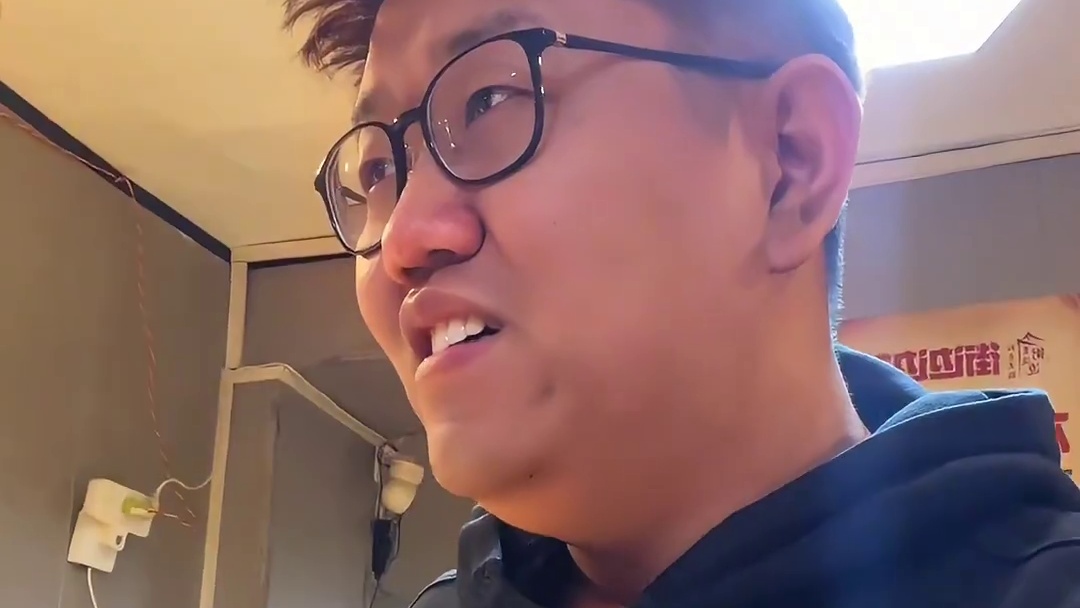 安仁坊锅底的人气社区火锅，豌杂面竟然是TOP好吃的！