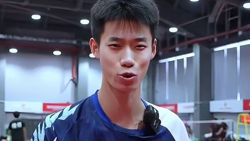 这辈子没见过这么大的场面 欢迎文西加入搜羽羽毛球国际训练营