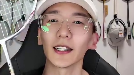 威臣银醒狮你值得拥有！ #羽毛球拍 #威臣醒狮 #威臣醒狮羽毛球拍