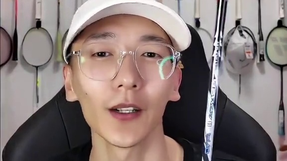 龙牙二代Pro中国公开赛版！能力不够千万别碰！ #羽毛球装备 #羽毛球拍 #龙牙之刃