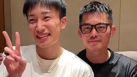 桃田和中公看那个呢？陶菲克：观众只在乎冠军 #桃田贤斗 #羽毛球 #羽球人