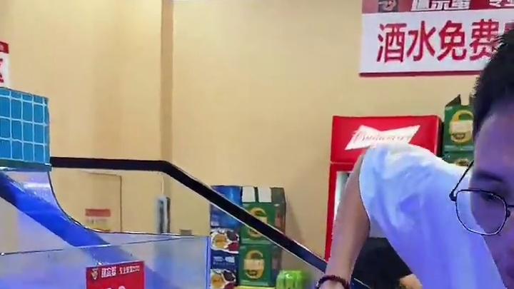 一闻香迷宗蟹 喜欢吃蟹的朋友快来这家新开的一闻香迷宗蟹试试吧！#美食 #强烈推荐 #夜宵吃什么 #快