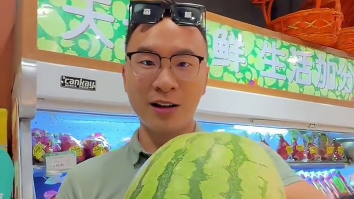 大大大件事！果叔12.9有5斤压砂瓜！砂砂的口感入口即化巨巨巨好吃！#果叔 #压砂瓜 #西瓜自由 #