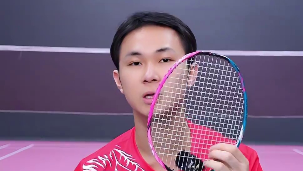 进攻拍和控制拍的差别到底在哪里呢，一条视频告诉你 #羽毛球 #源式羽球 #进攻拍 #控制拍