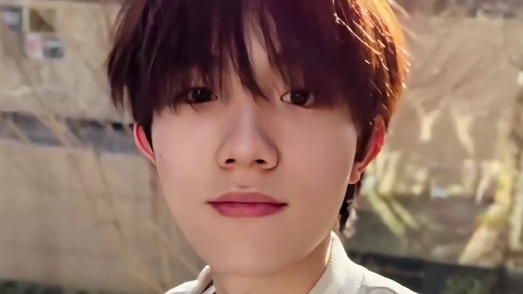 哪怕只是鸡毛蒜皮的小事，他也会分享出来