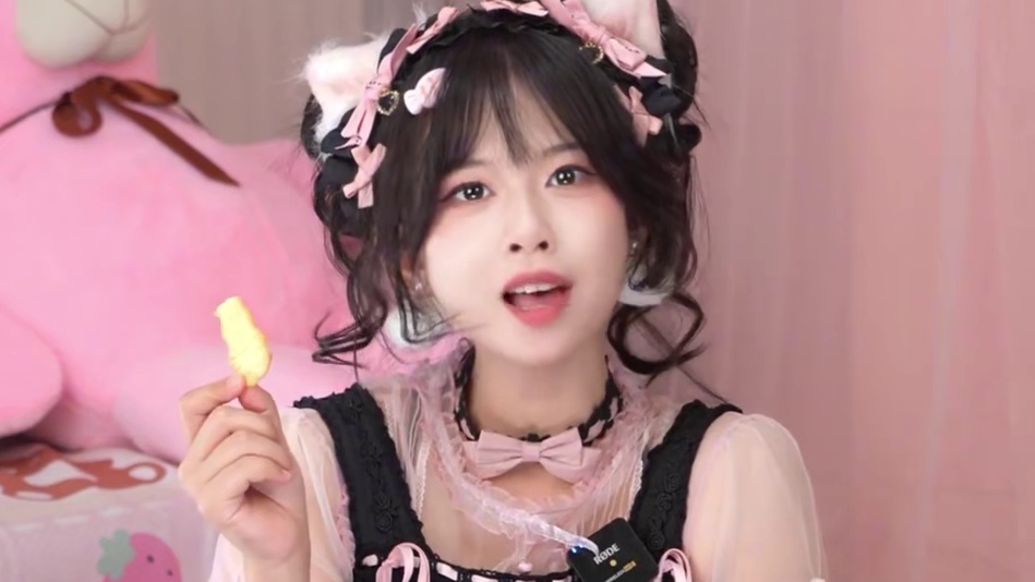 喵呜~发现宝藏小饼干！这款猫猫黄油饼干可爱到舍不得吃，香脆十足超治愈！！#酥酥脆脆#猫猫饼干#大黄油