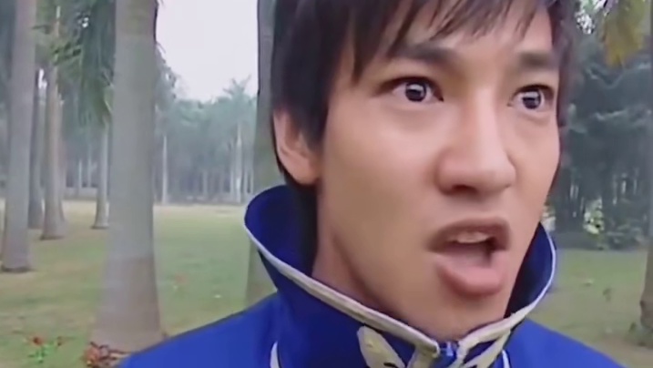 喂老李，现在城里人要疯啊狗都不让养了