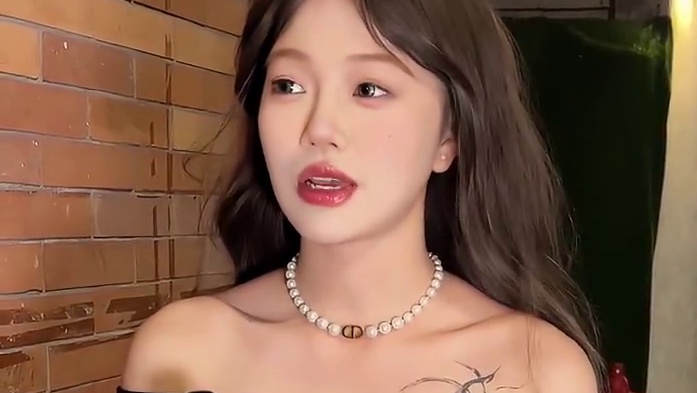 被喜欢男生壁咚了有什么表现