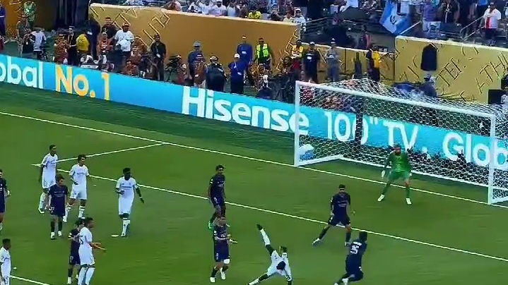 吕迪格！我的主队要你好看