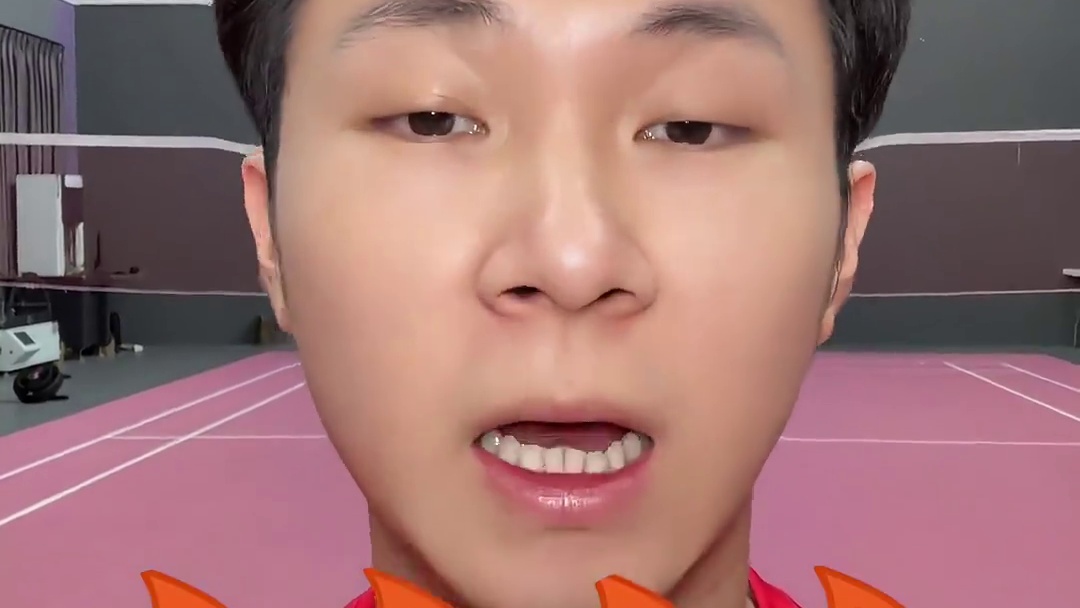 今晚7点半将与来自马来西亚的高手进行直播实战对抗 #羽毛球 #源式羽球 #李梓嘉 #实战对抗 #高水