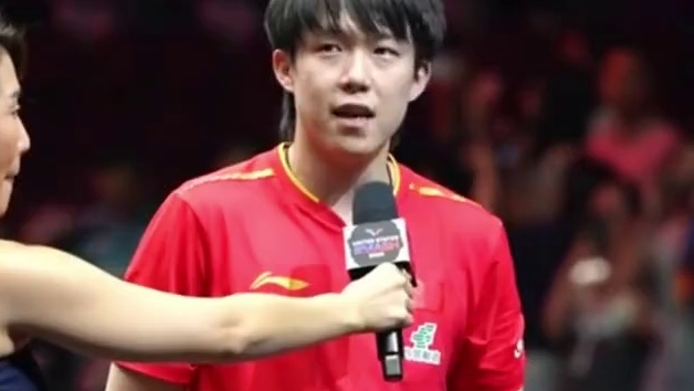 头哥夺冠感谢观众粉丝，这是头哥与粉丝的双向奔赴#王楚钦