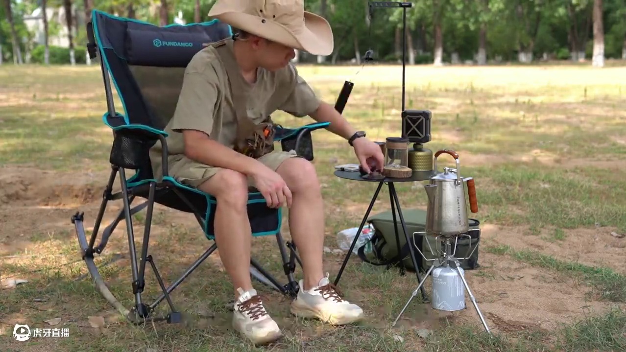 夏季拥有一把能带出门的透气摇摇椅是什么体验？ #户外露营 #FG悠悠椅 #摇椅 #Kingcamp 