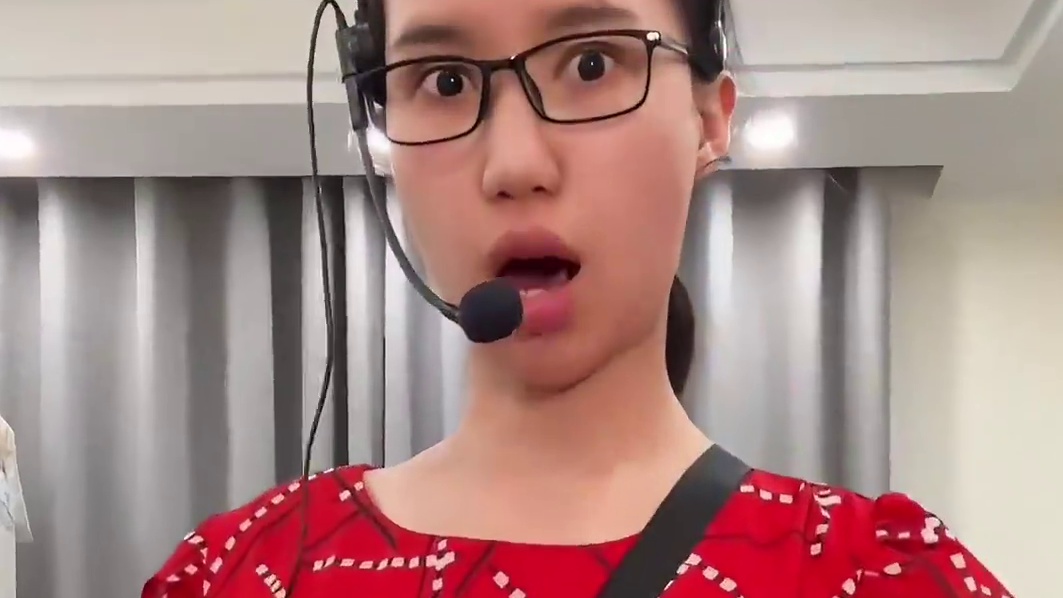 教资面试必过穿搭，考官见了也得起立致意