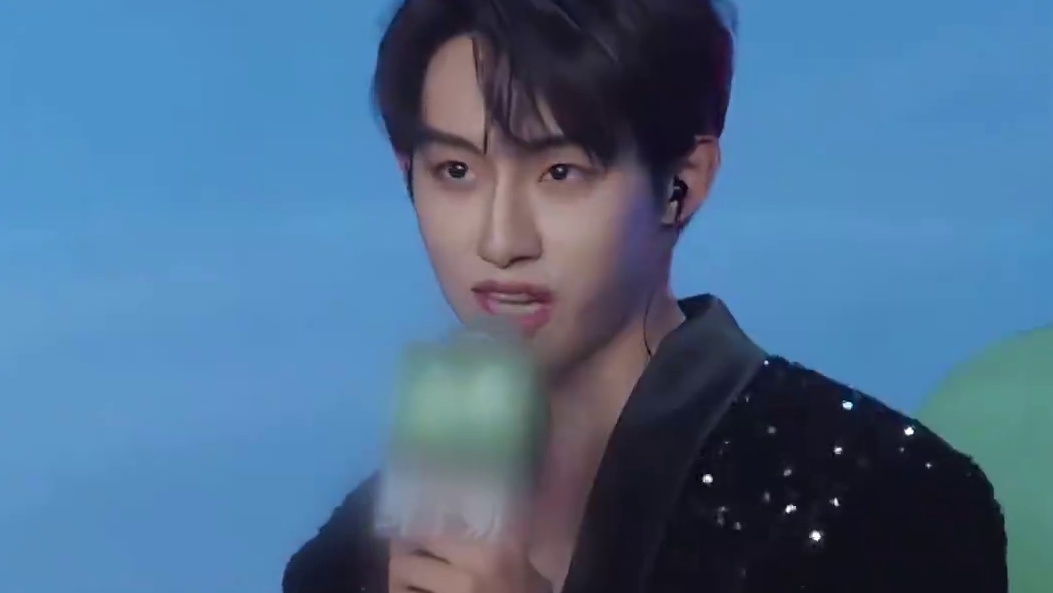 不愧是少年组的“欧阳周董”，一开口我就沦陷了！#欧阳周董思念是一种病 #五十公里桃花坞  #五十公里